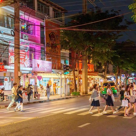 Banthat Thong Hostel Bangkok Eksteriør billede