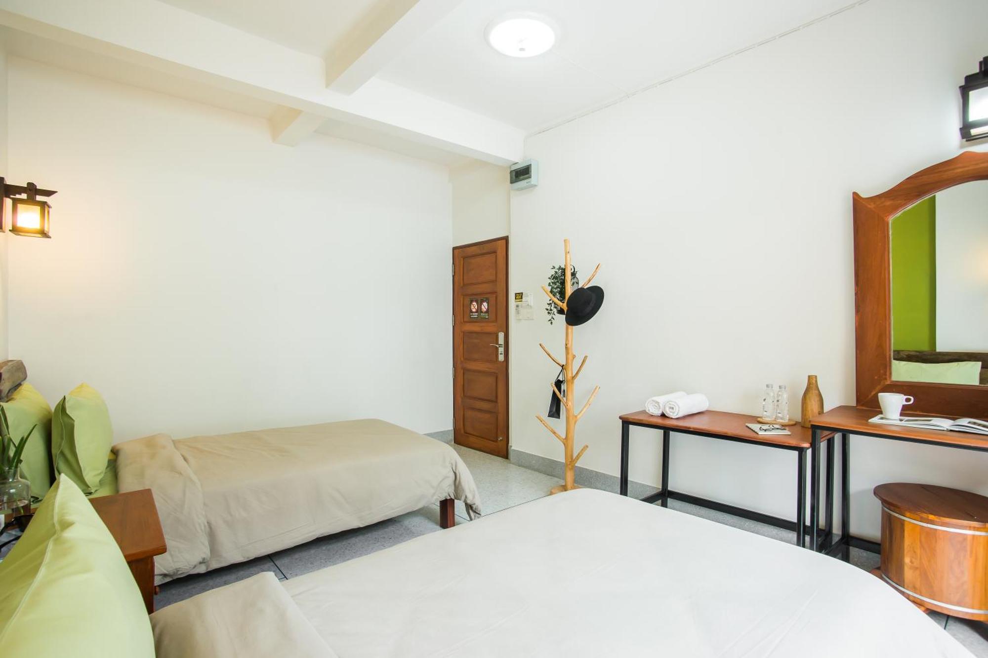 Banthat Thong Hostel Bangkok Eksteriør billede