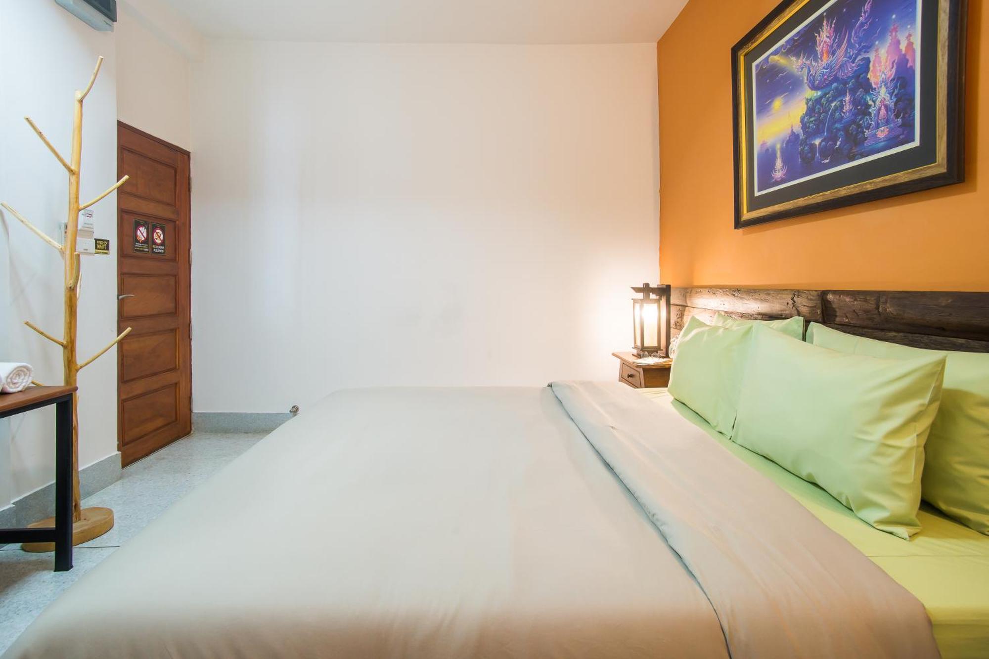 Banthat Thong Hostel Bangkok Eksteriør billede